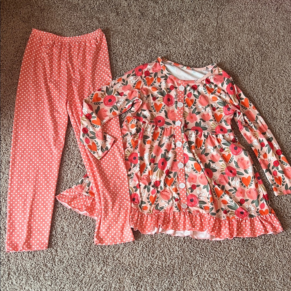 Girls 10/12 beautiful boutique set